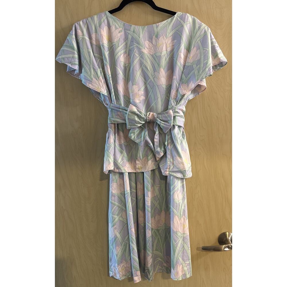80s 2 Piece Skirt And Blouse Lavender Floral Tie Waist Flutter Sleeve Size 2